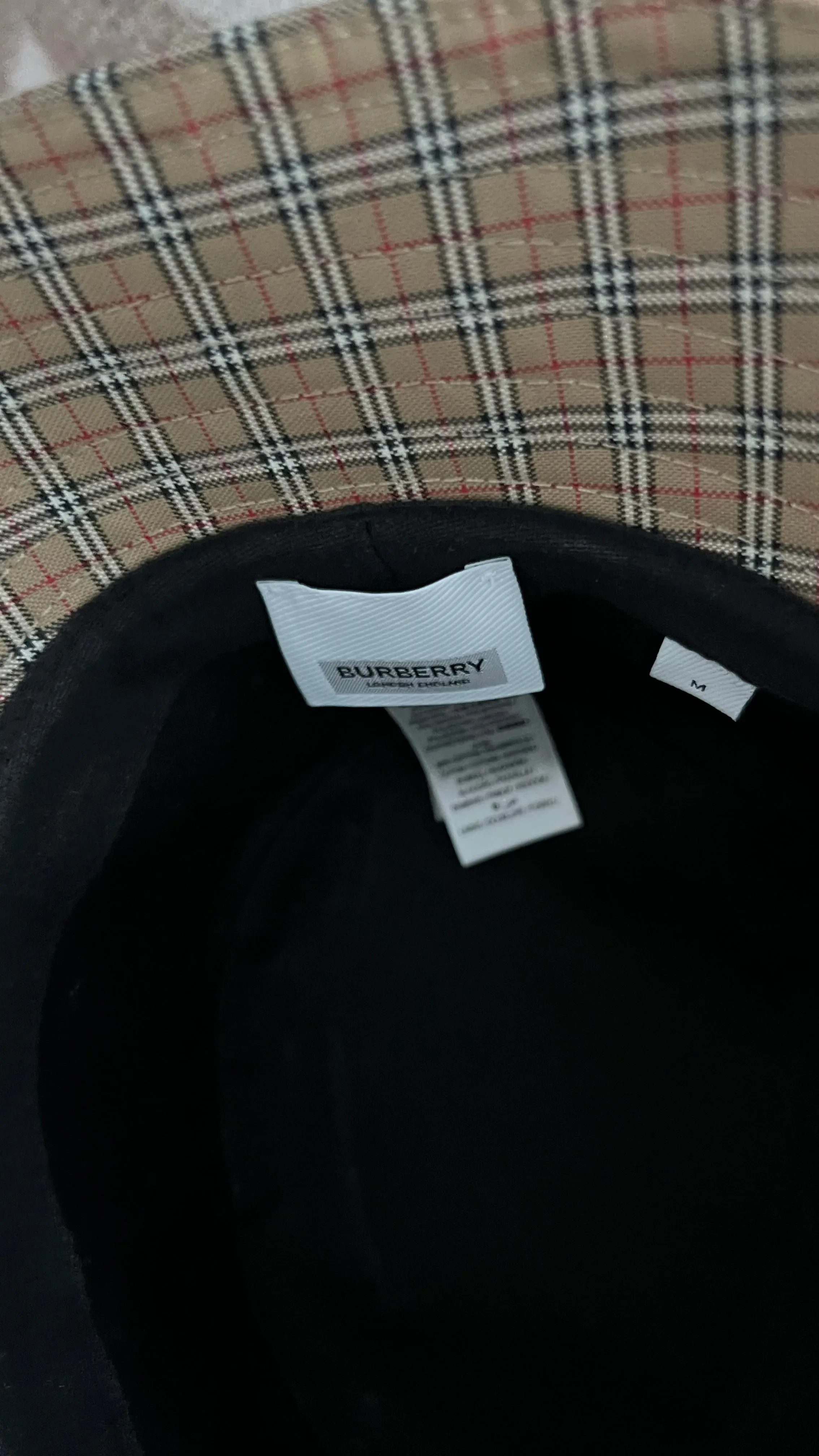 Burberry Bucket Hat - Burberry classic bucket hat