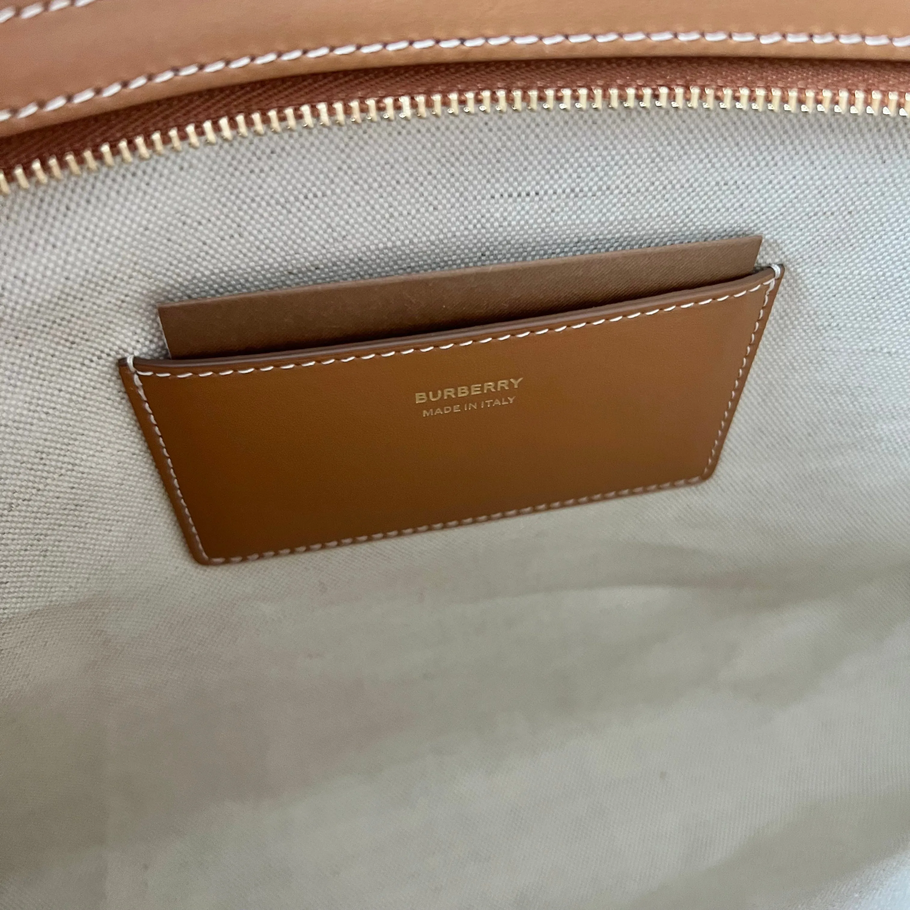 Burberry Duncan Pouch