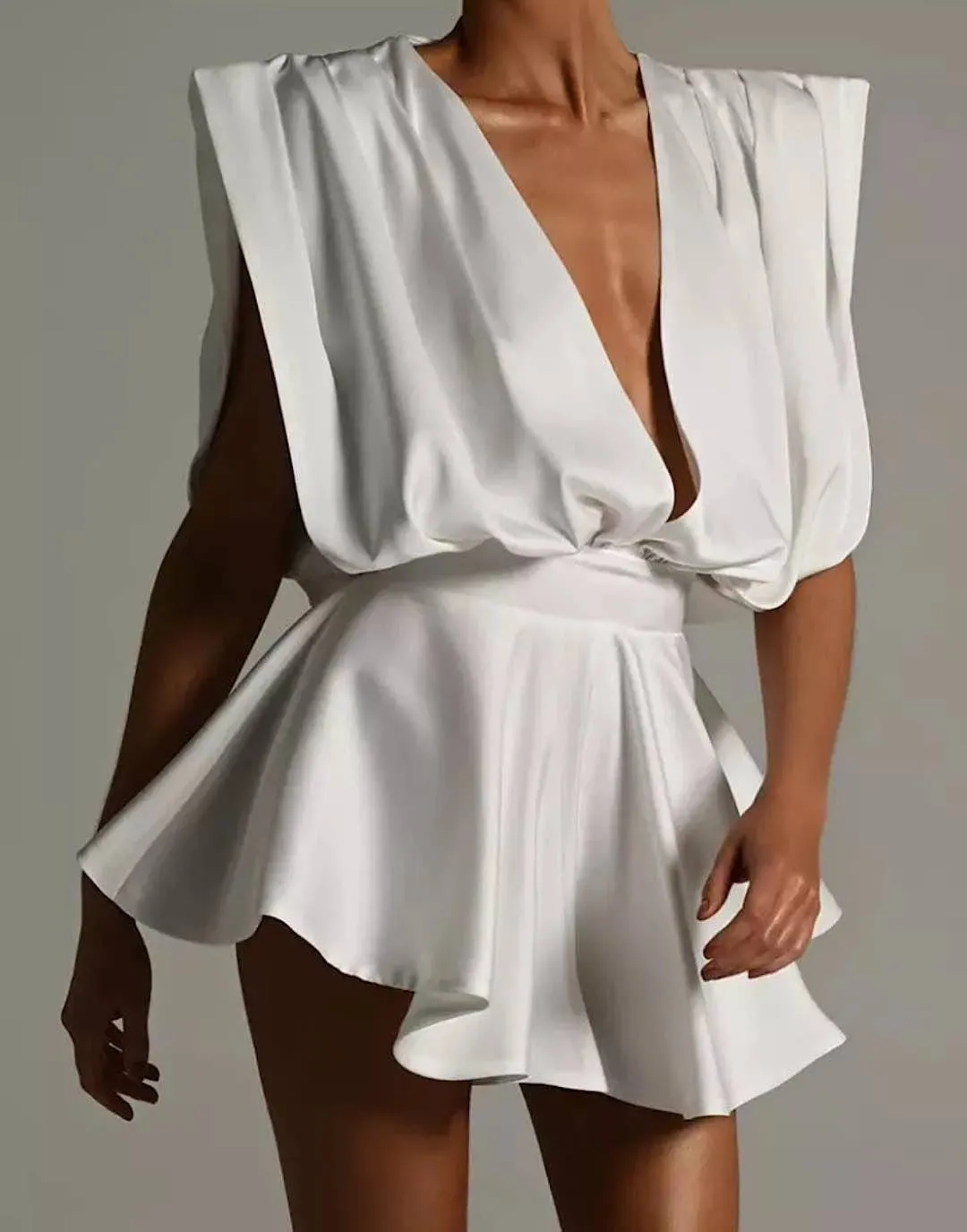 Deep V Neck Loose Short Rompers.