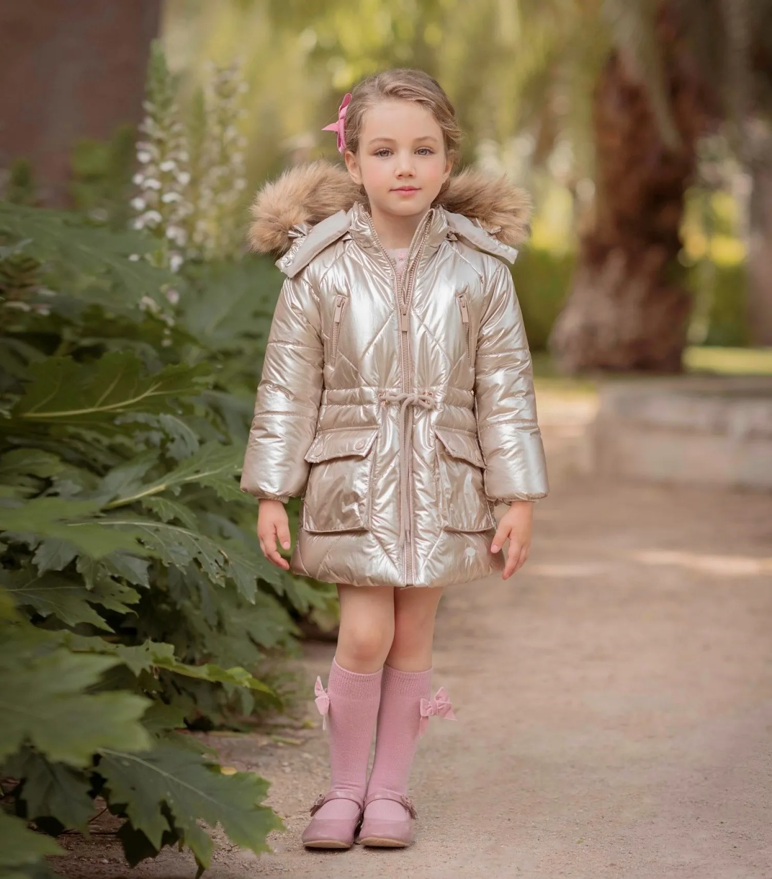 Metallic coat for girls with fur hood.