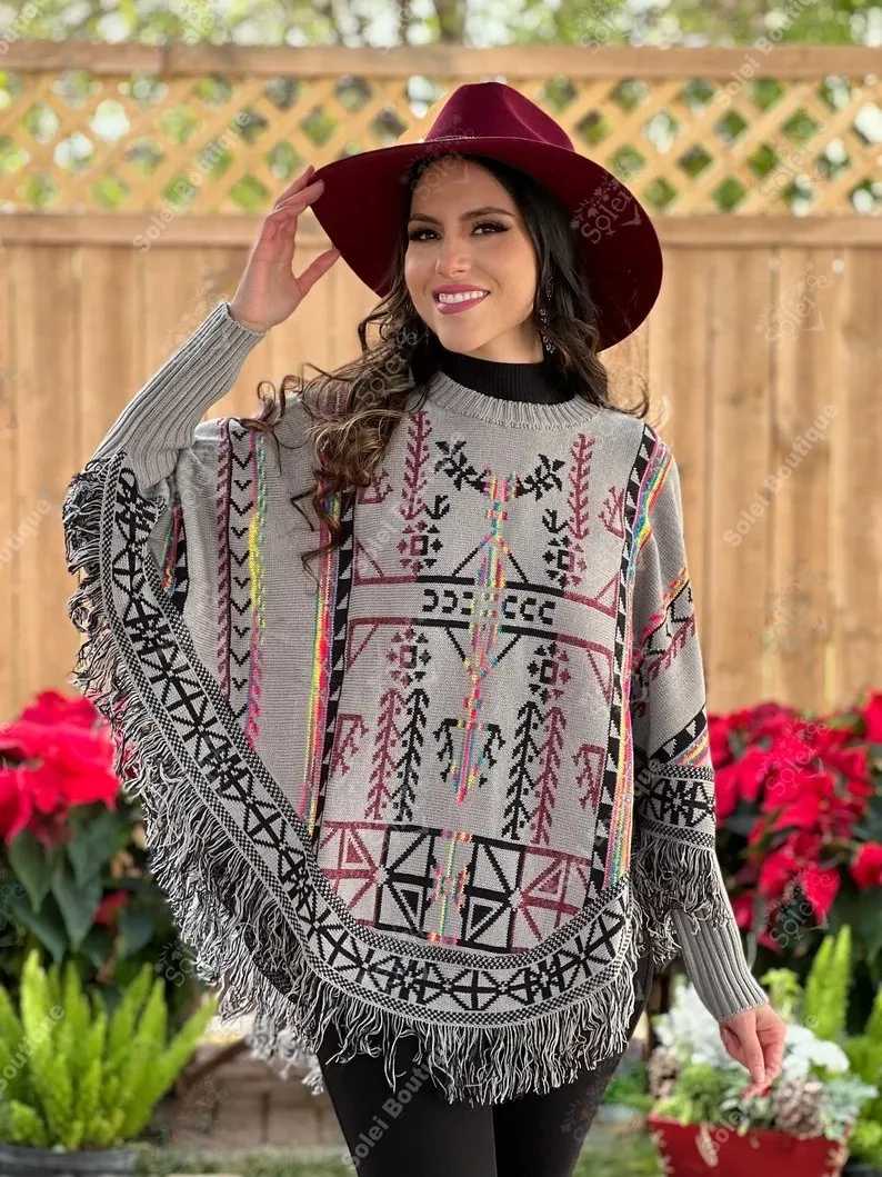 Naabani Poncho