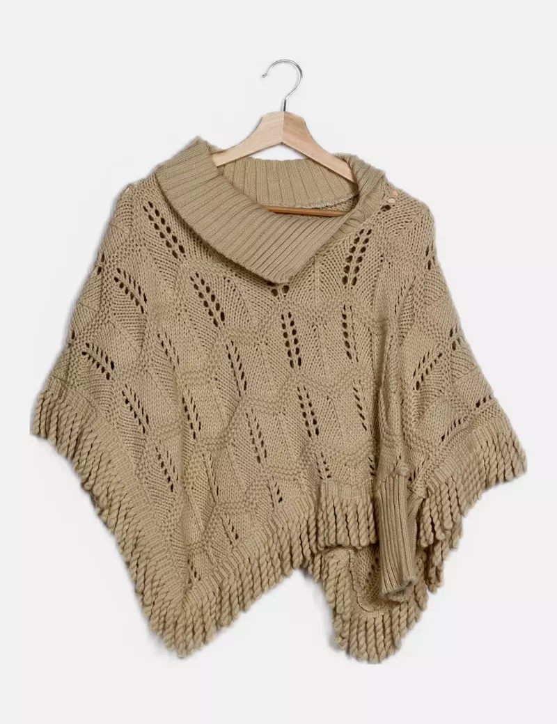 NoName Poncho beige flecos