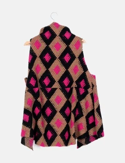 NoName Poncho marrón estampado geométrico