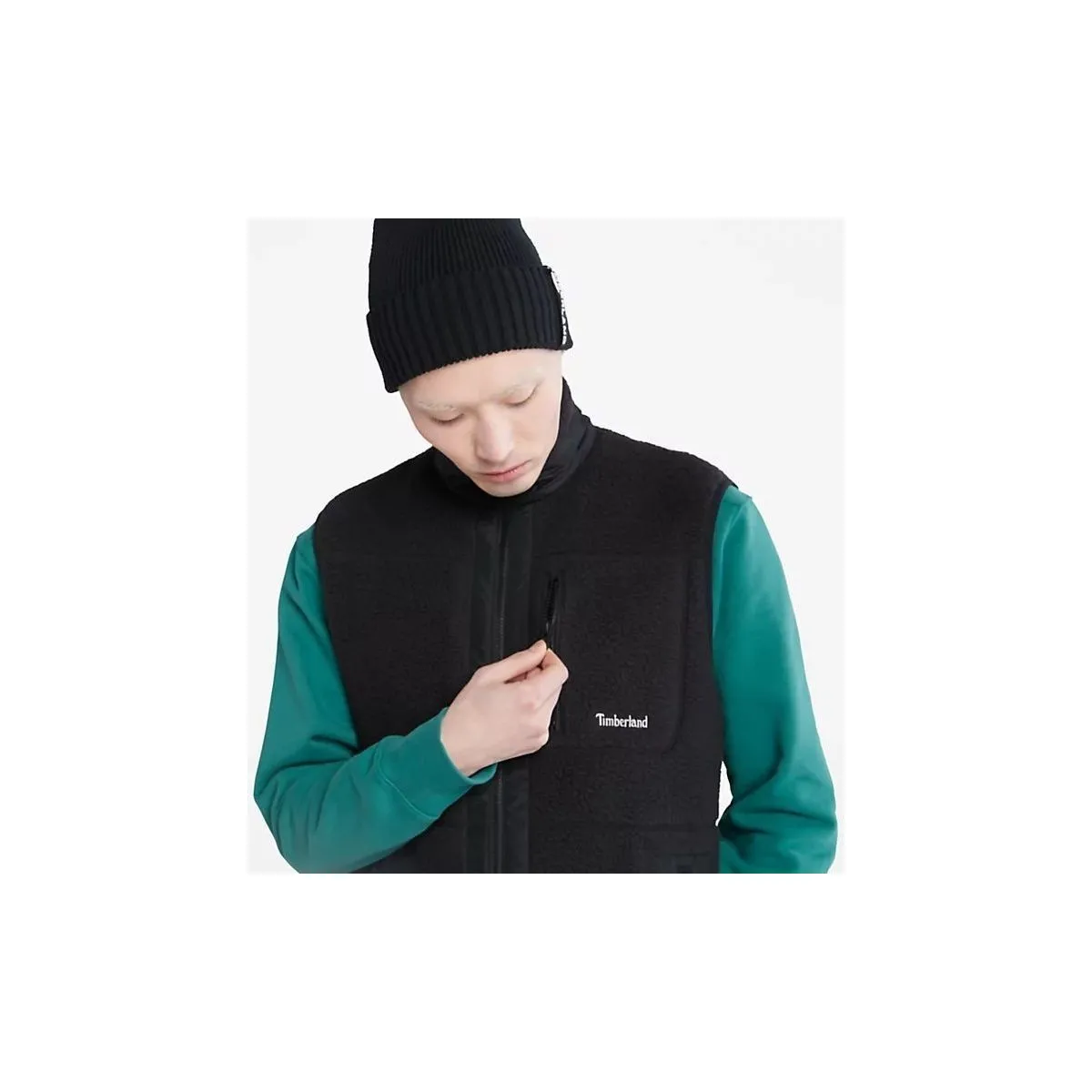 TB0A24DA0011 - SHERPA FLEECE VEST-BLACK