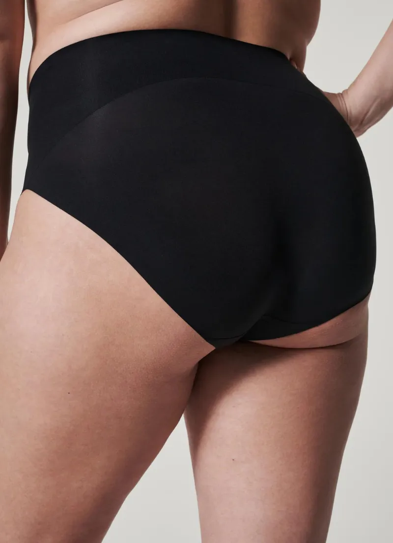 Undie-tectable Smoothing Brief