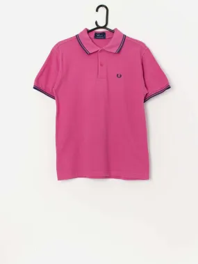 Vintage men’s Fred Perry polo shirt in pink – Small